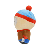 Peluche Stan Marsh de 18cm, personnage emblématique de South Park, avec son bonnet rouge et bleu.