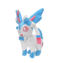 Peluche Nymphali Shiny blanche et bleue, avec des oreilles pointues, des rubans roses et bleus et des yeux brodés.