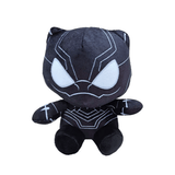Peluche Black Panther noire en tissu doux, avec yeux blancs et lignes argentées dessinant son masque et son costume.