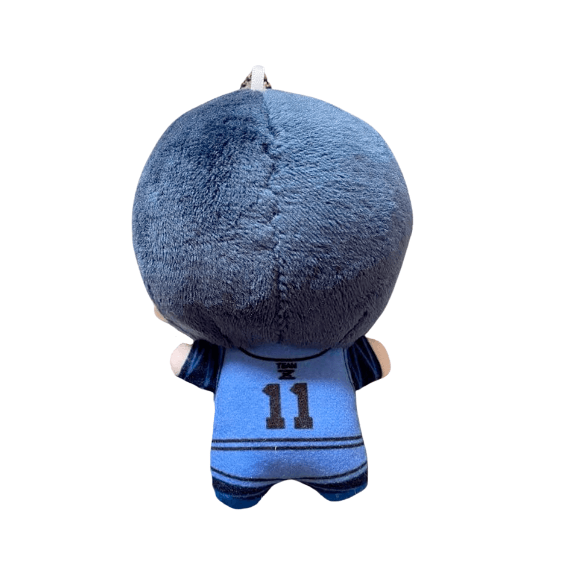 Peluche Isagi Yoichi en tissu bleu, vue de dos, portant un maillot de football numéro 11 à manches foncées