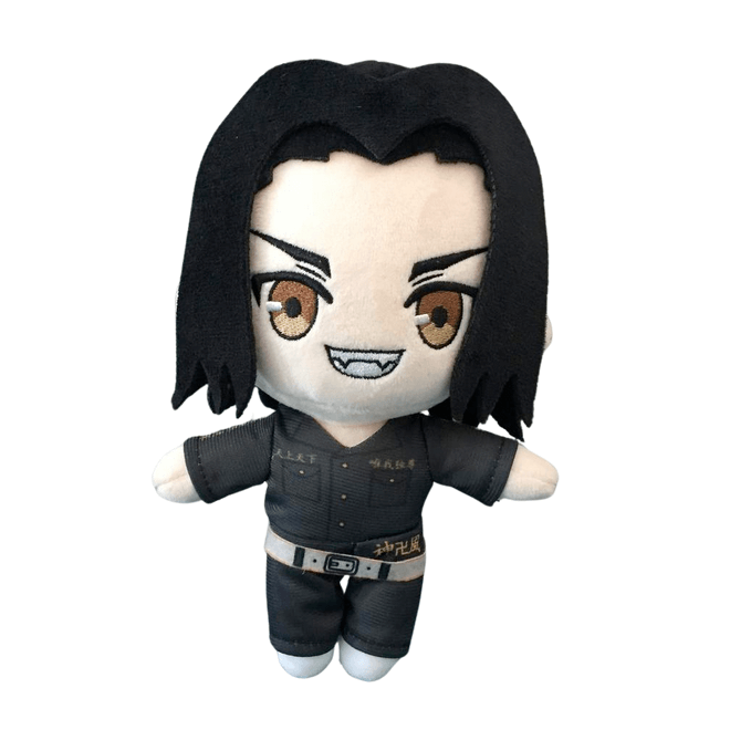 Peluche Keisuke Baji aux cheveux noirs, aux yeux bruns et au sourire dentelé, vêtue d’un uniforme sombre.