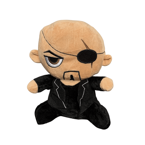 peluche Nick Fury en tissu beige et noir, avec cache-œil brodé, barbe dessinée et costume noir à revers blancs